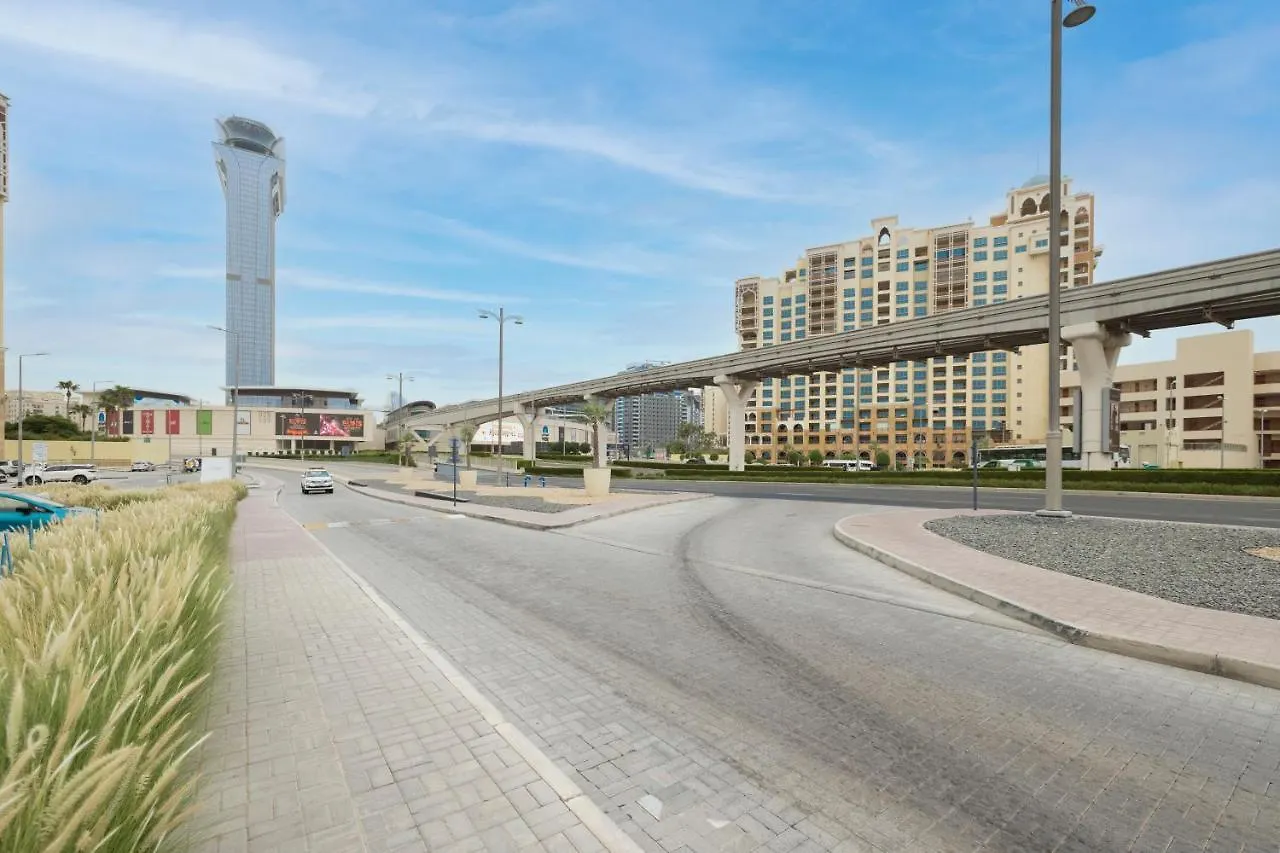 Apartment Deluxe Studio In Palm Views East At Palm Jumeirah By Pk Holidays Dubai