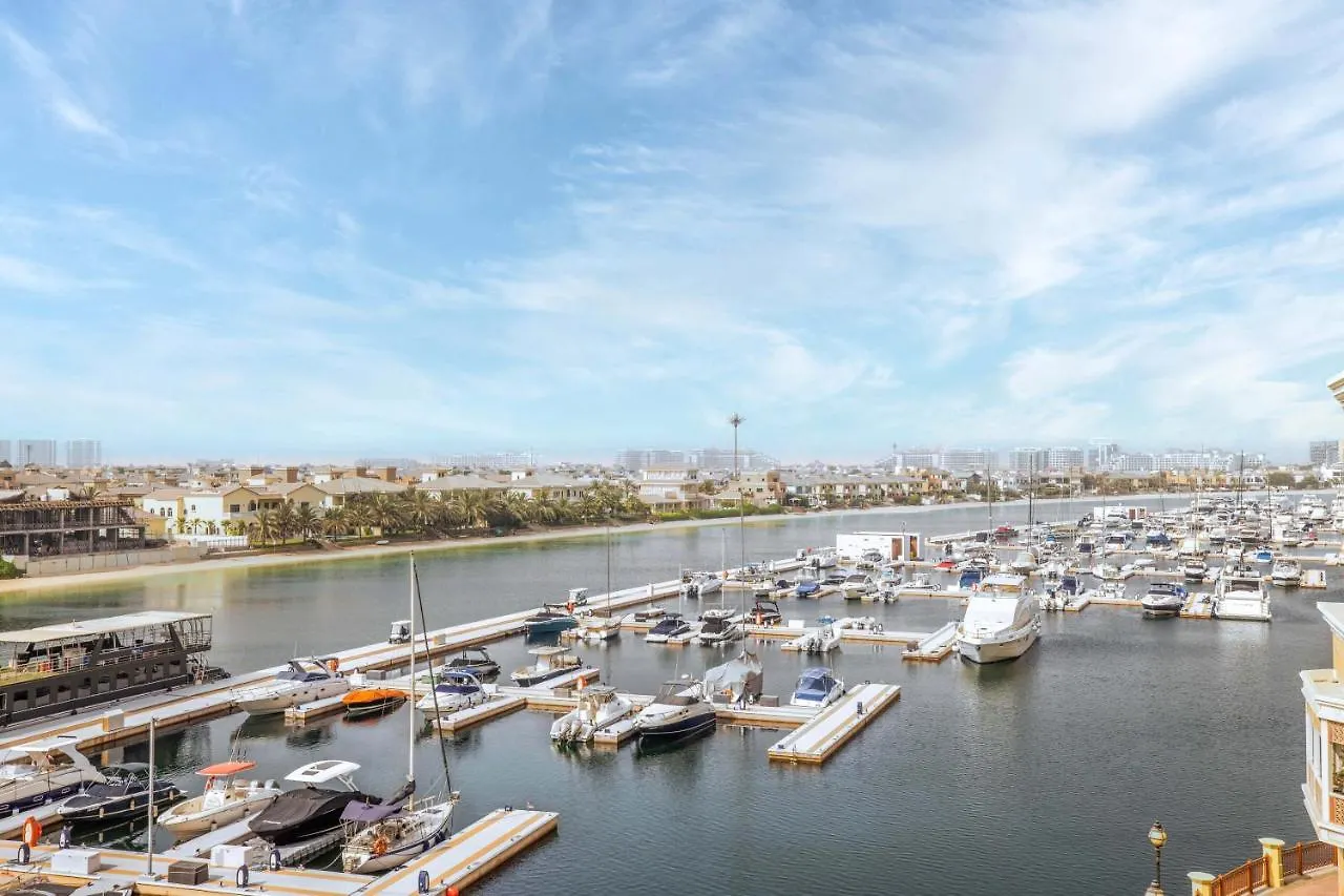 Deluxe Studio In Palm Views East At Palm Jumeirah By Pk Holidays Dubai Apartment